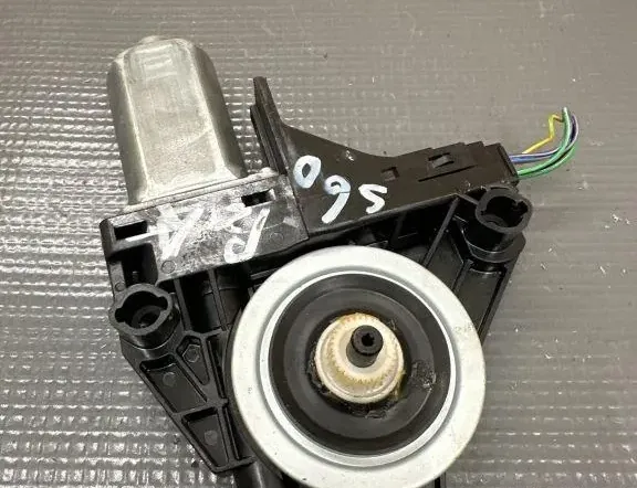 VOLVO V60 1 generation (2010-2020) Front Left Door Window Regulator Motor 966268102,WR12718 33161620