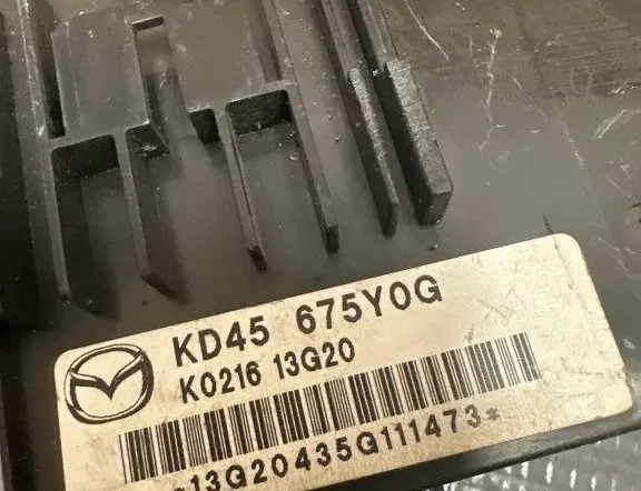 MAZDA 6 GJ (2012-2024) Блок предохранителей 13320433G4,KD45675Y0G 33162815