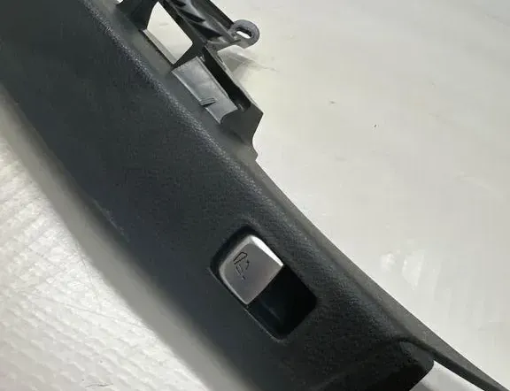 MERCEDES-BENZ C-Class W205/S205/C205 (2014-2023)  Задняя левая отделка A2056906725,18321224 33163442