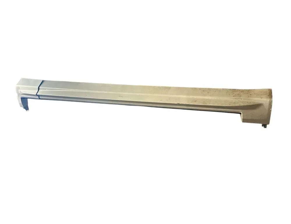 VOLVO XC60 2 generation (2017-2024) Left Side Plastic Sideskirt Cover 31672378 33165452