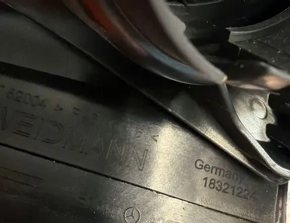 MERCEDES-BENZ C-Class W205/S205/C205 (2014-2023) Loudspeaker cover A2057200248 33167763