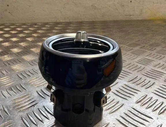 MERCEDES-BENZ C-Class W205/S205/C205 (2014-2023) Center console air vents A2058304604 33167871