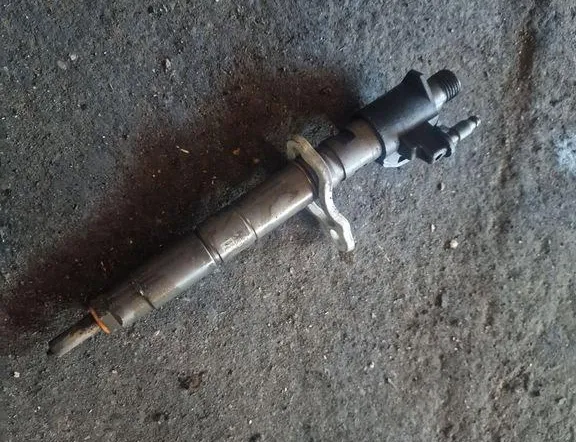 VOLVO S60 2 generation (2010-2020) Fuel Injector 31303238 33863156