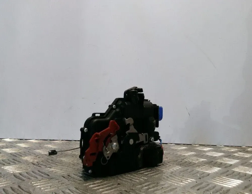 SKODA Roomster 5J  (2010-2015) Front Left Door Lock 3B1837015AR 28433031