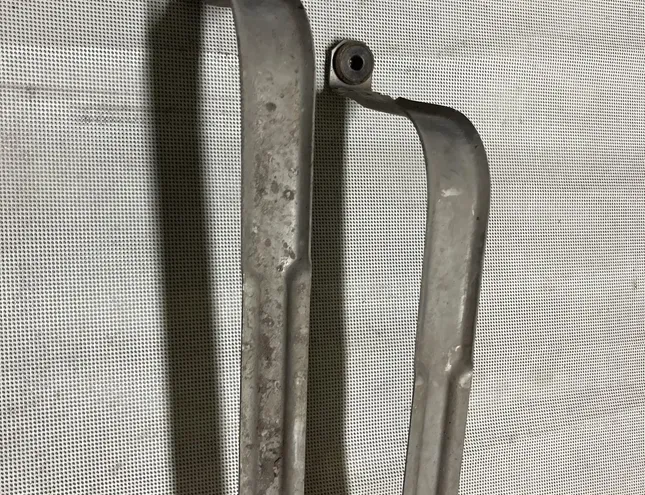 BMW 7 Series F01/F02 (2008-2015) Fuel Tank Holder 7184963 30085867