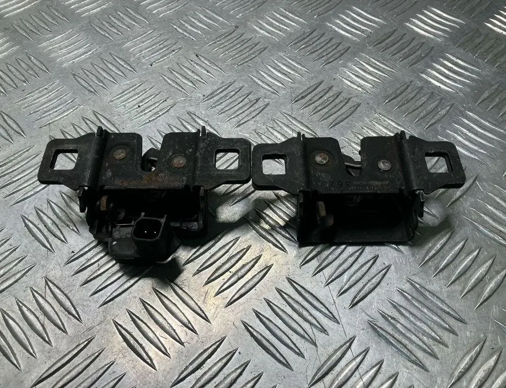 LAND ROVER Discovery Sport 1 generation (2014-2024) Bonnet Lock 33545849