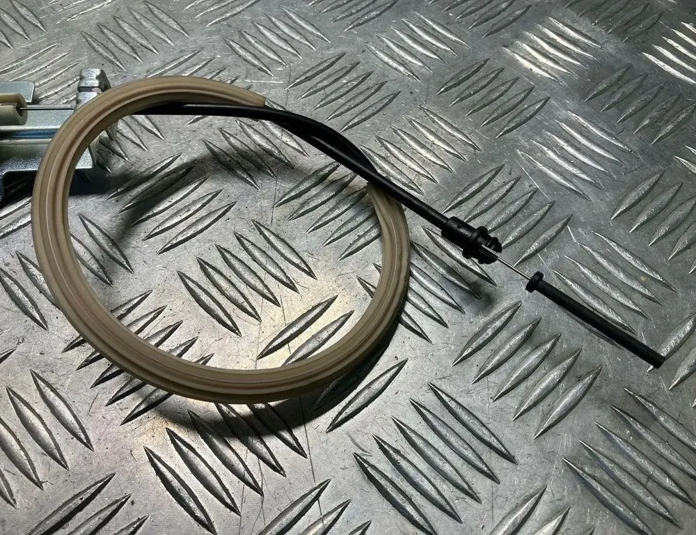 LAND ROVER Range Rover Sport 1 generation (2005-2013) Fuel Tank Cover Lock FSG500013 33565861