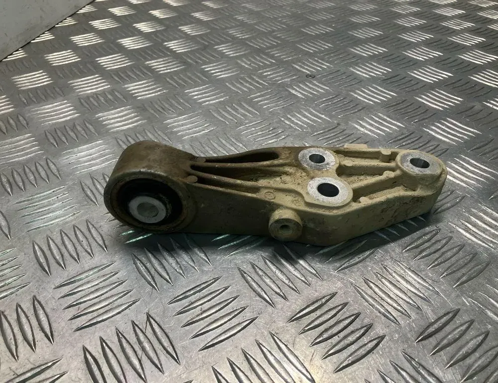 VOLVO XC40 1 generation (2017-2024) Gearbox Mount Bracket 32138290 33705006