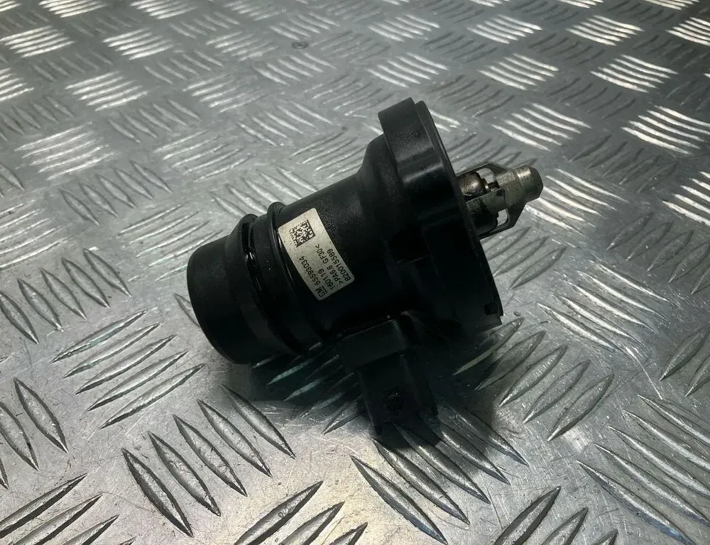 OPEL Zafira Термостат 820015589 33713713