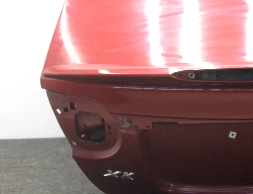 JAGUAR XK X150 (2005-2014) Крышка багажника 33367165