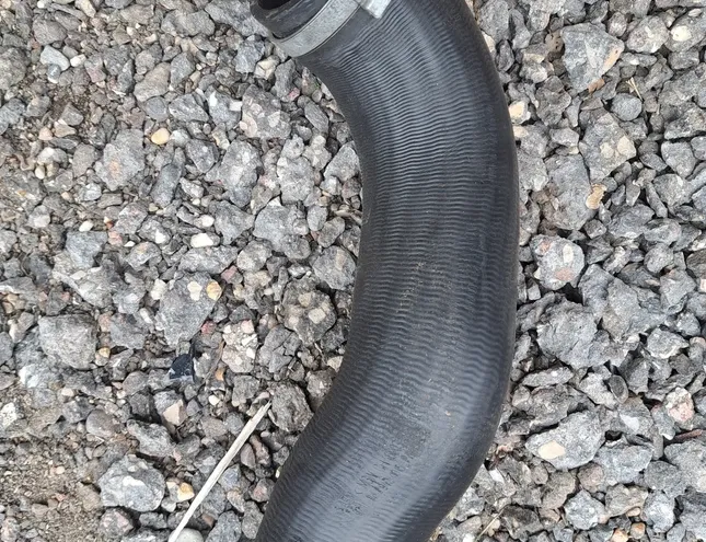 JAGUAR XJ 4 generation (X351) (2015-2020) шланг радиатора интеркулера aw93-6f073-aa 33386998