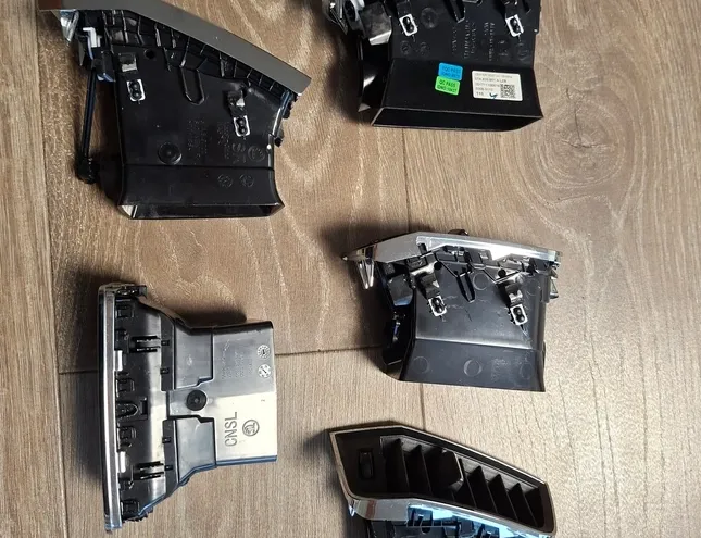 SKODA Karoq 1 generation (2017-2024) Instrumentu paneļa gaisa kanāli 57a820952a,57a819702a,57a820951a 33501471