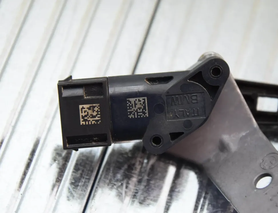 BMW 4 Series G22, G23, G26 (2020-2023) Датчик уровня высоты задний левый 6888955 31407584