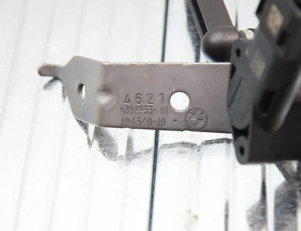 BMW 4 Series G22, G23, G26 (2020-2023) Датчик уровня высоты задний левый 6888955 31407584