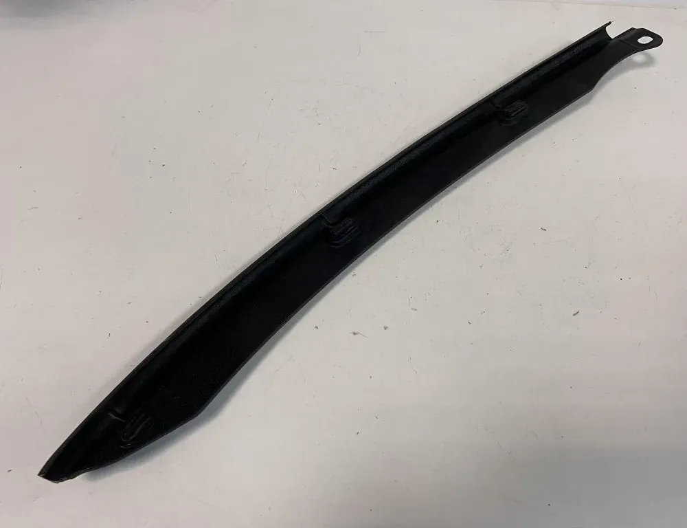 AUDI Q5 8R (2008-2017) Резина моторного отсека 80A823126 33777797