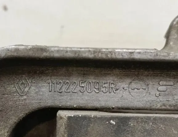 RENAULT Master 3 generation (2010-2023) Pārnesumkārbas stiprinājums 112225095R 33254699