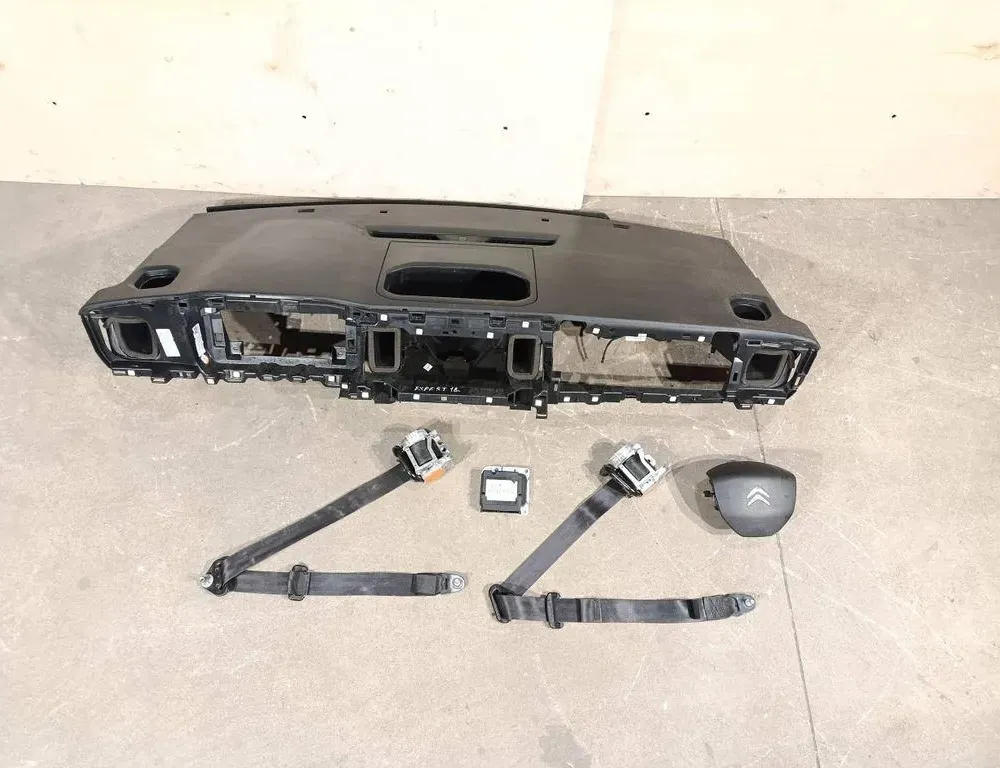 CITROËN Jumpy 3 generation (2016-2023) Dashboard 9817062880 33259989