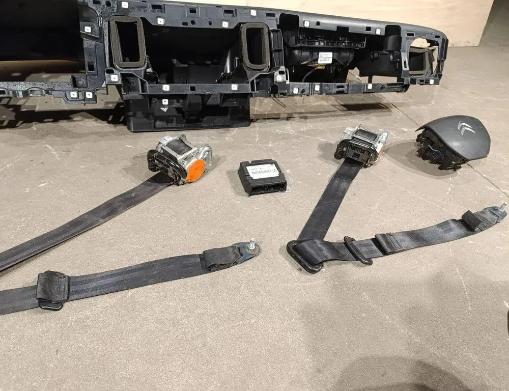 CITROËN Jumpy 3 generation (2016-2023) Dashboard 9817062880 33259989