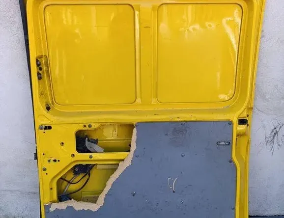 VOLKSWAGEN Transporter T5 (2003-2015) Right Side Sliding Door 33260042