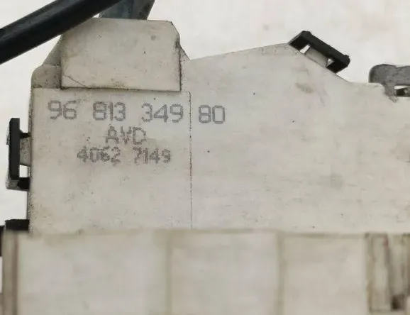 FIAT Scudo 2 generation (2007-2016) Priekšējo labo durvju slēdzene 9681334980 33263583