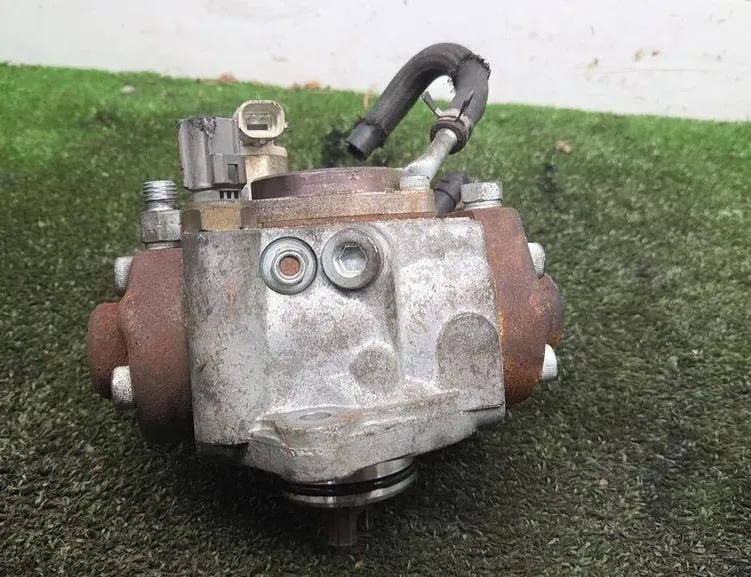 TOYOTA Avensis 2 generation (2002-2009) Degvielas sūknis HU2940000710,221000R040 34249883