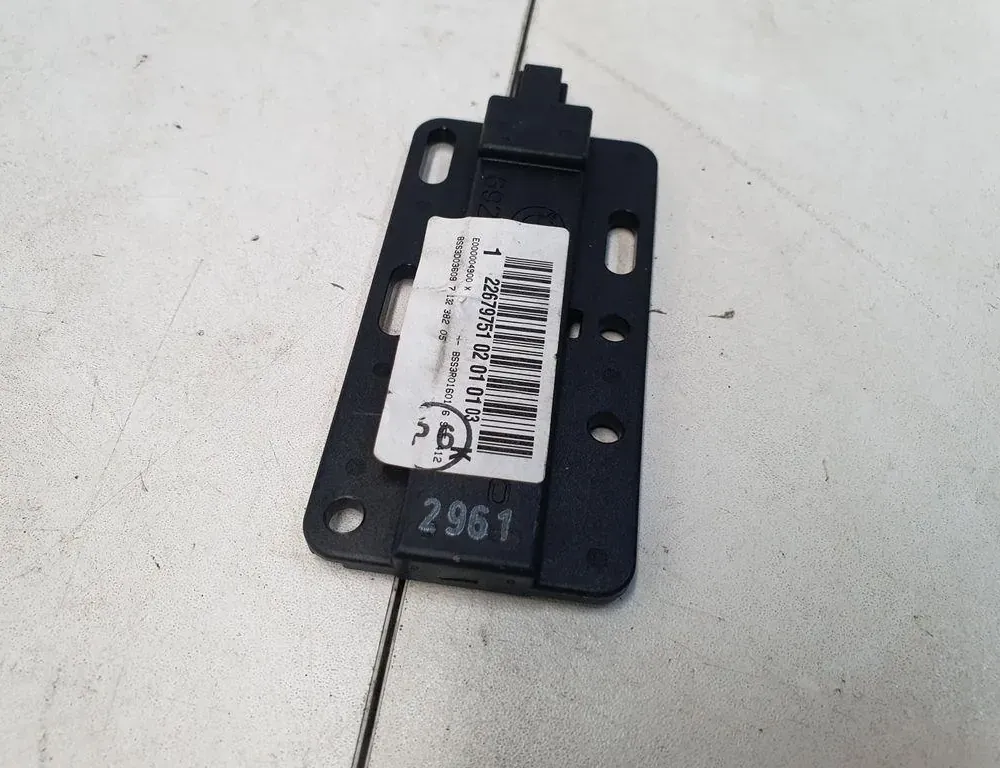 BMW 3 Series E90/E91/E92/E93 (2004-2013) Keyless antena 6922211 34234244