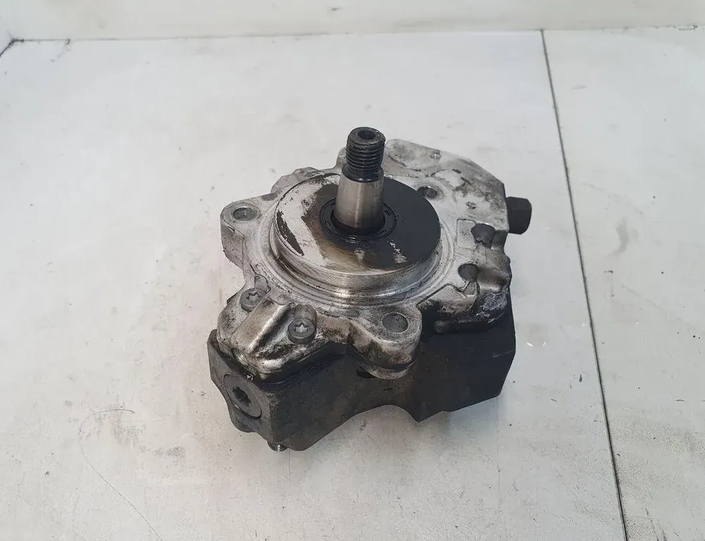 BMW 5 Series E60/E61 (2003-2010) Топливный насос 7798333 34234393