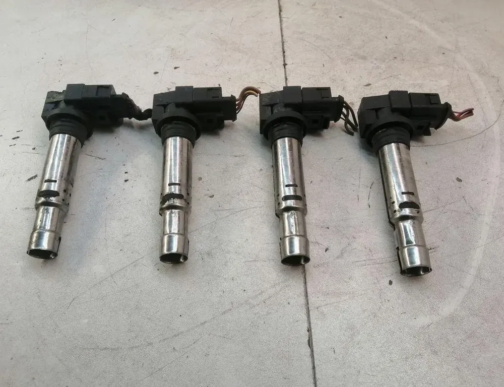 VOLKSWAGEN Passat B7 (2010-2015) Augstsprieguma aizdedzes vads (svečvads) 78292004,036905715F 34231590