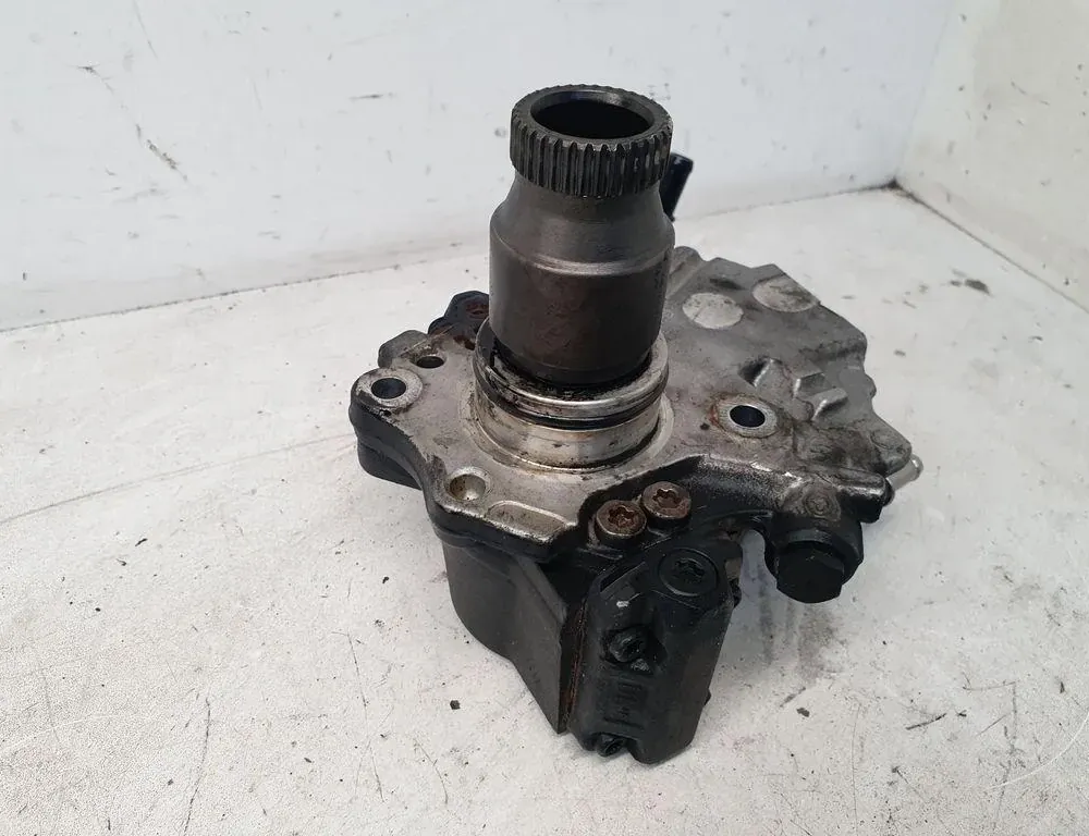 MERCEDES-BENZ C-Class W204/S204/C204 (2004-2015) Топливный насос A6510700701 34238753