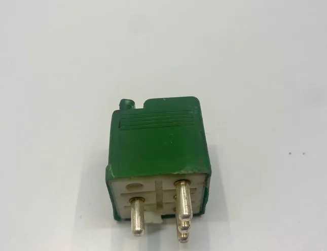 MERCEDES-BENZ SL-Class R129 (1989-2001) Degvielas sūkņa relejs 0015429619,A0015429619 28182139