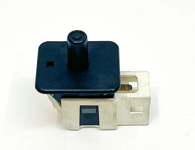 MERCEDES-BENZ SL-Class R230 (2001-2011) Другие детали двери A2028209410,2028209410 33364621