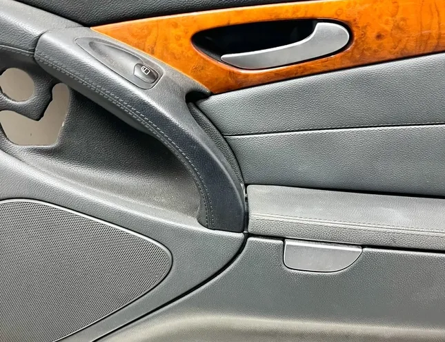 MERCEDES-BENZ SL-Class R230 (2001-2011) Front Right Door Panel A2307202670,A2307600261 33513937