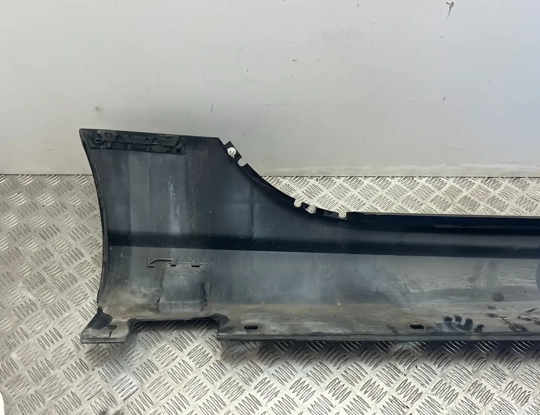 MERCEDES-BENZ SL-Class R231 (2012-2020) Kreisās puses dekoratīvā plastmasas sliekšņu uzlika A2316900340,2316900340 33573090
