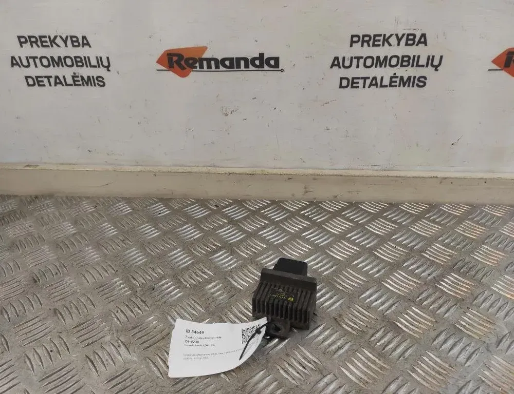 RENAULT Megane 1 generation (1995-2003) Aizdedzes sveces 7700115078 31590699