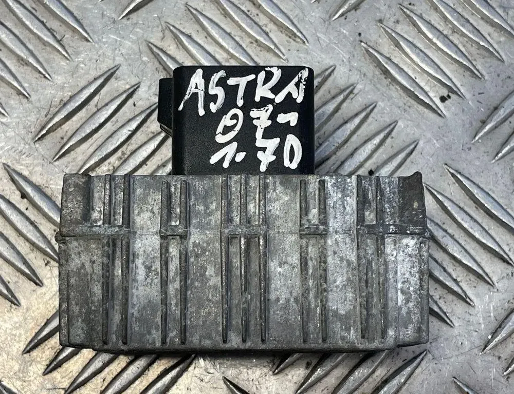 OPEL Astra H (2004-2014) Aizdedzes sveces 55354141 31604431