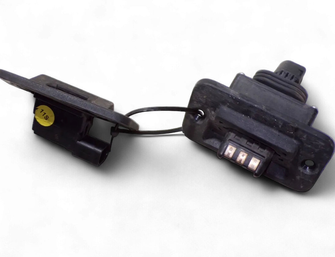 VOLKSWAGEN Caddy 3 generation (2004-2015) Durvju kontaktu savienotājs 22400167510 33119964