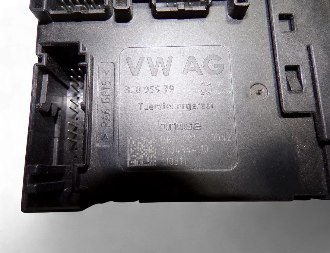 VOLKSWAGEN Passat B7 (2010-2015) Priekšējo kreiso durvju logu pacēlāja motorīts 3AA959702A,3C095979,0130822451 33369240