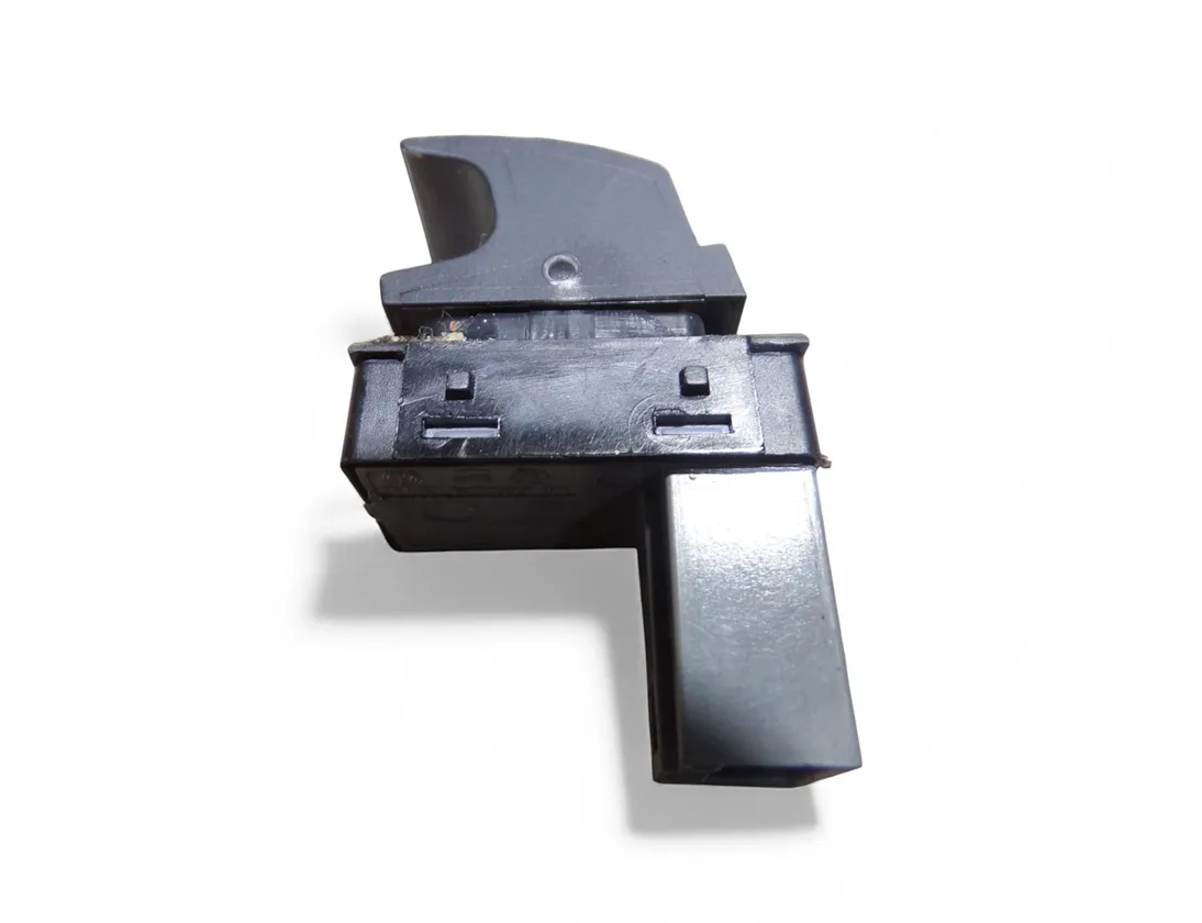 VOLKSWAGEN Passat B7 (2010-2015) Front Right Door Window Switch 7L6959855B 33492623
