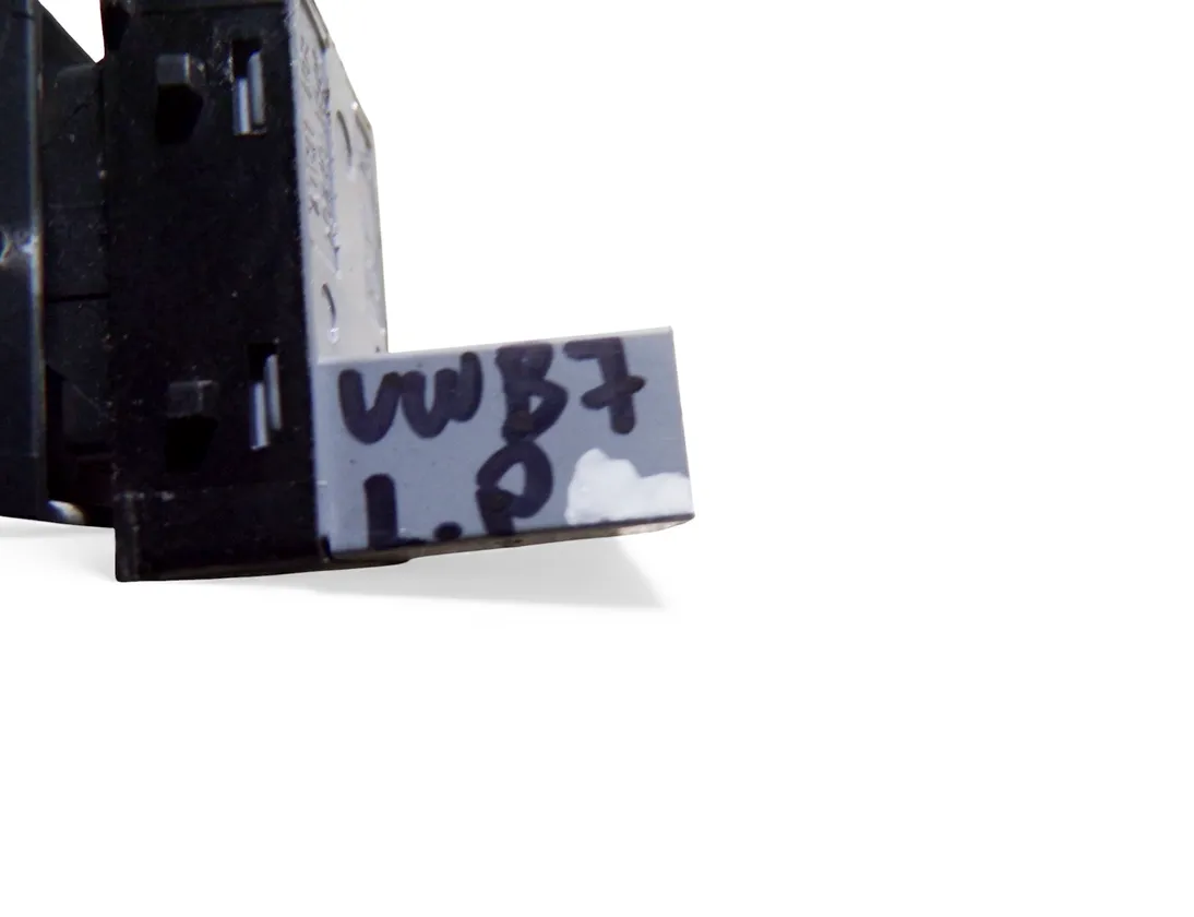 VOLKSWAGEN Passat B7 (2010-2015) Front Right Door Window Switch 7L6959855B 33492623