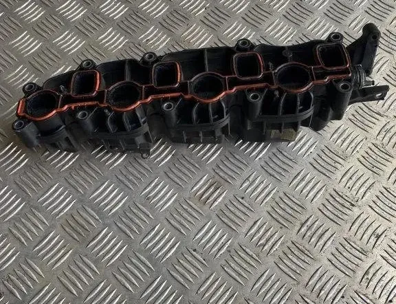 AUDI A4 B8/8K (2011-2016) Ieplūdes kolektors 03L129711AG 30960690