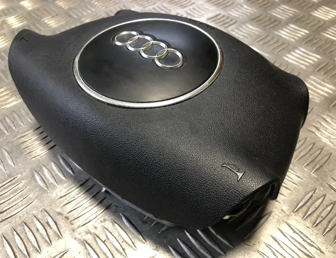 AUDI A4 B7/8E (2004-2008) Stūres drošības spilvens 8E0880201AA 29115205