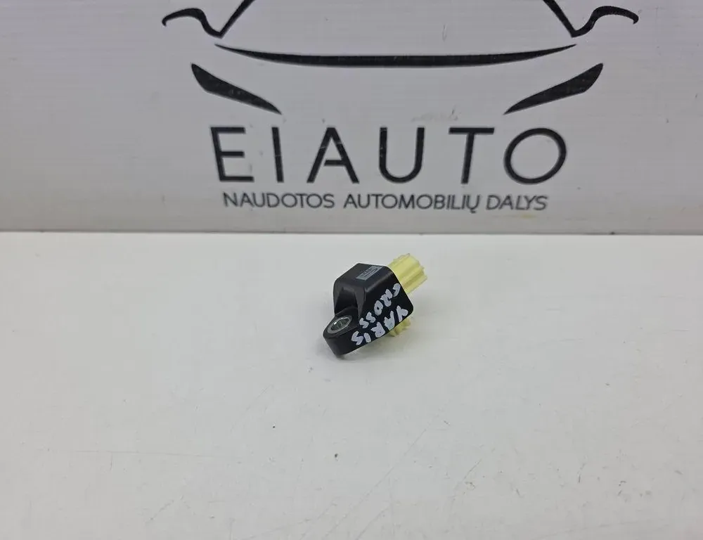 TOYOTA Yaris Cross 1 generation (2020-2023) Датчик удара передний правый FNFCDK,891730D200 33957862