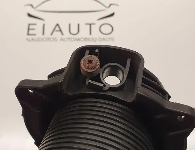 VOLKSWAGEN Passat B7 (2010-2015) Citas caurules 1K0129684 33964942