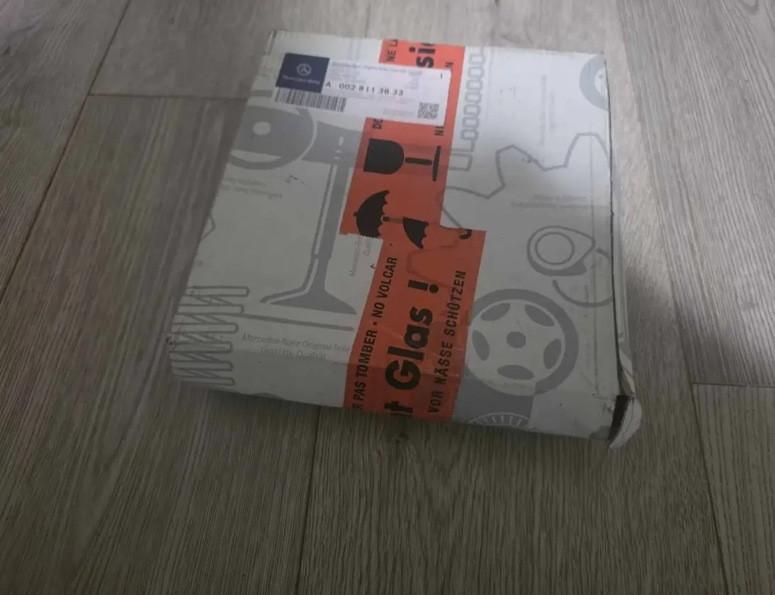 MERCEDES-BENZ ACTROS MP2 / MP3 (2002-present) Priekšējo labo durvju spoguļa stikls A0028113833 34145040