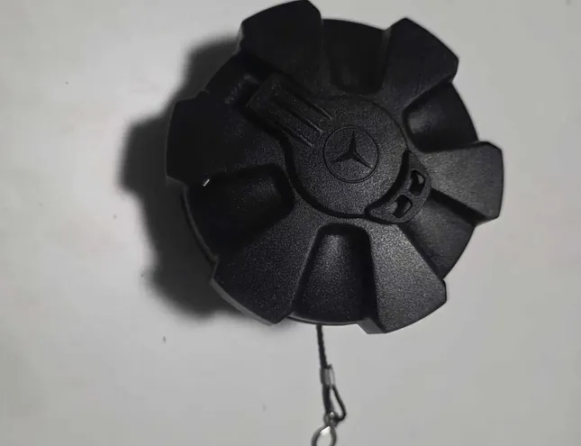 MERCEDES-BENZ ACTROS MP2 / MP3 (2002-present) Degvielas tvertnes vāciņš A0004706605 34142282