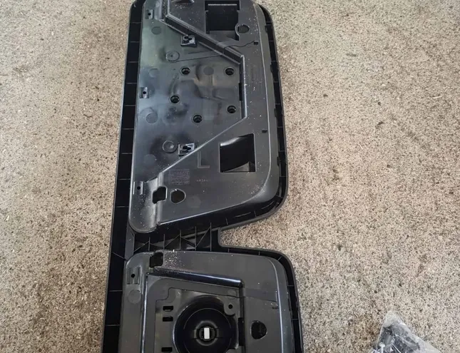 MERCEDES-BENZ ACTROS MP2 / MP3 (2002-present) Priekšējo kreiso durvju spoguļa rāmis A0028102616 34283903