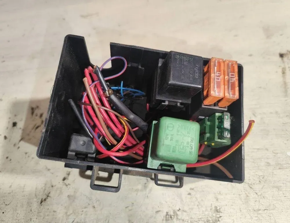 OPEL Astra G (1998-2009) Drošinātāju kārba 90560119 31501065