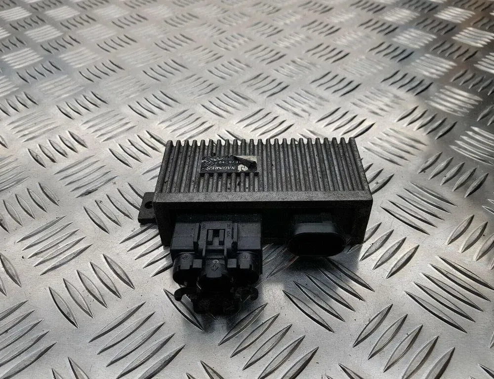 RENAULT Megane 1 generation (1995-2003) Aizdedzes sveces 7700111525 31431523