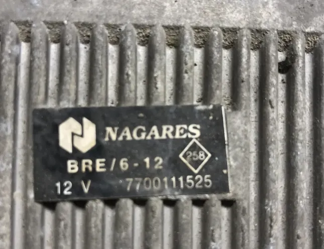 RENAULT Scenic 1 generation (1996-2003) Aizdedzes sveces 7700111525 30408037