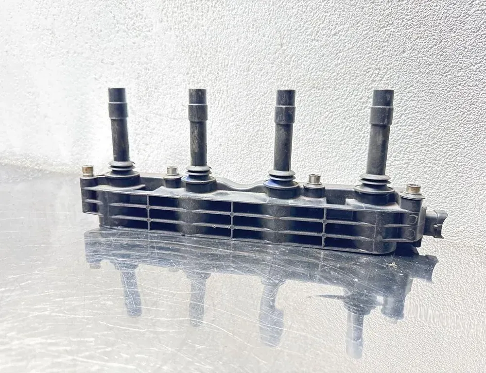 OPEL Meriva 1 generation (2002-2010) Augstsprieguma aizdedzes spole 19005212 34467307